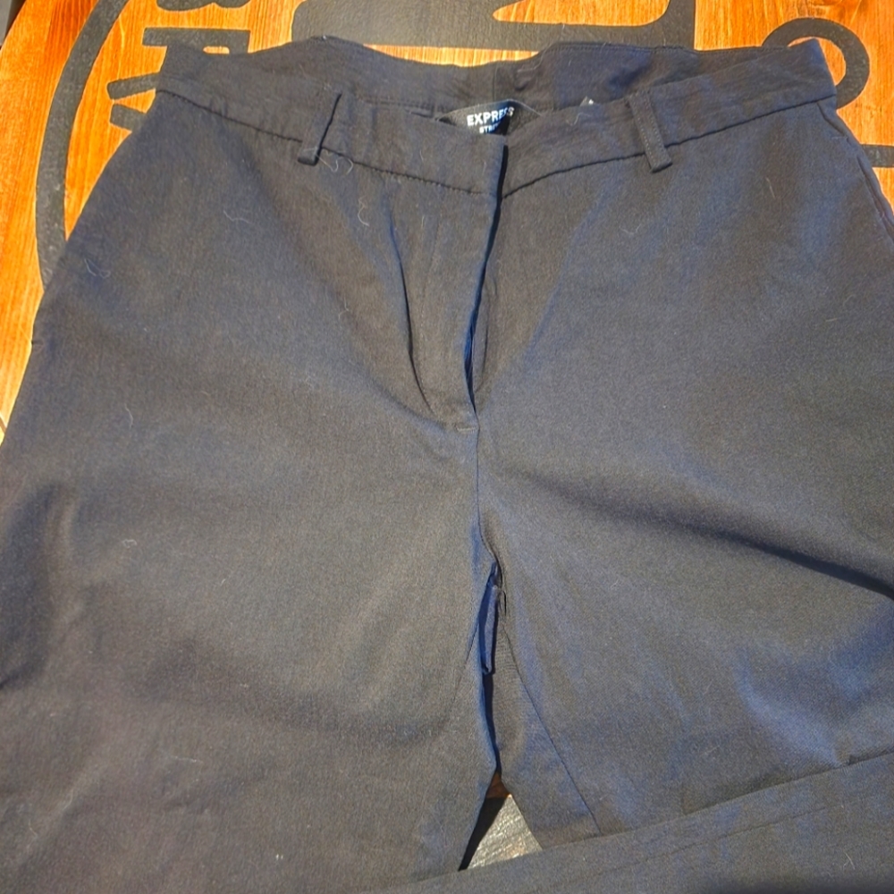 Express Capri pants